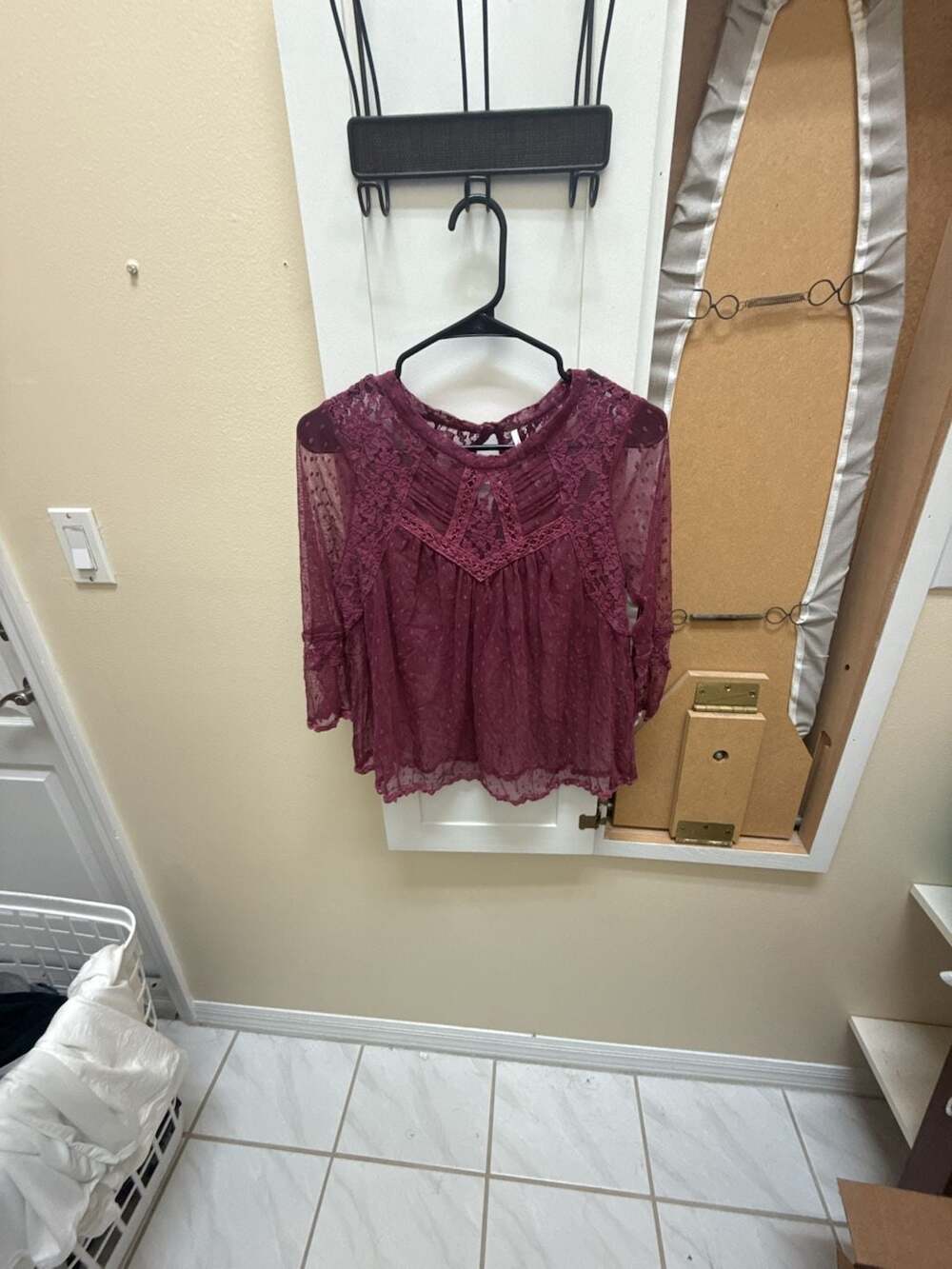 Free People Women's Size L Maroon Lace Swiss Dot Peplum Blouse